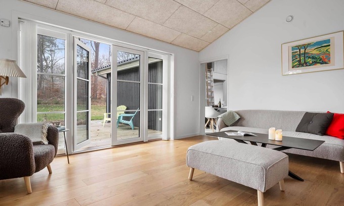 Melby House | 1628 Melby - Carl Brissonsvej 24