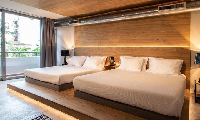 Metaxourgio Apartment | 165 m² Serviced apartment ∙ 3 bedrooms ∙ 6 guests
