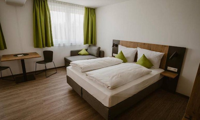Toging am Inn Hotel | 18 m² Hotel ∙ 3 guests