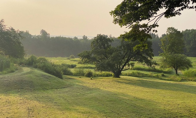 Middlefield House | 1840's Whaling Captain's Farm Estate, 6-10 guests
