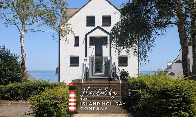 Seaview Apartment | 19 Seaview Bay-Isle of Wight