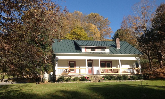 Deep Gap Other | 1920 Farmhouse nestled in the Appachian Mtns.
