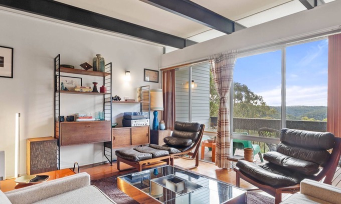 Faulconbridge House | 1960s Nino's Beachcomber House of Light & Legacy