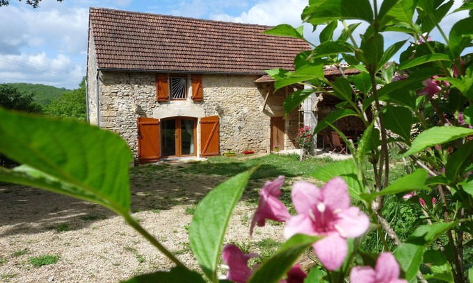 Saint-Aubin-de-Nabirat House | 19th-century barn. Calm, Nature. Ideal for families with young children.