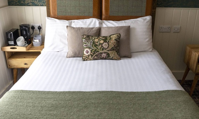 Temple Ewell House | 19th century Inn with luxury accommodation & free breakfast