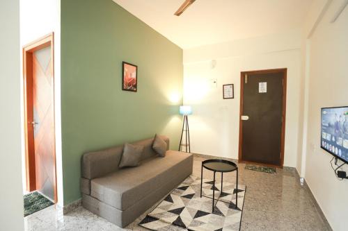 Bengaluru Apartment | 1Bhk Near Manyata tech park Airport Road 201