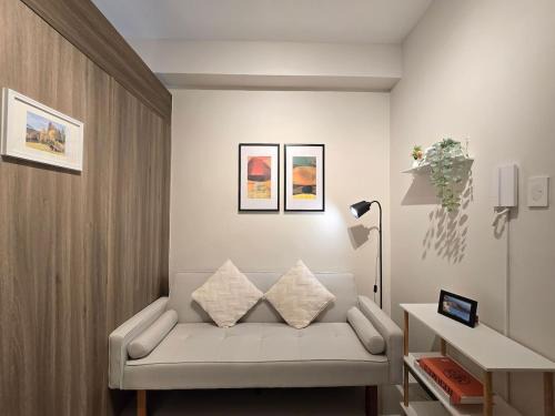 Highway Hills Apartment | 1BR Condotel with Balcony at FAME Residences #FM46-1
