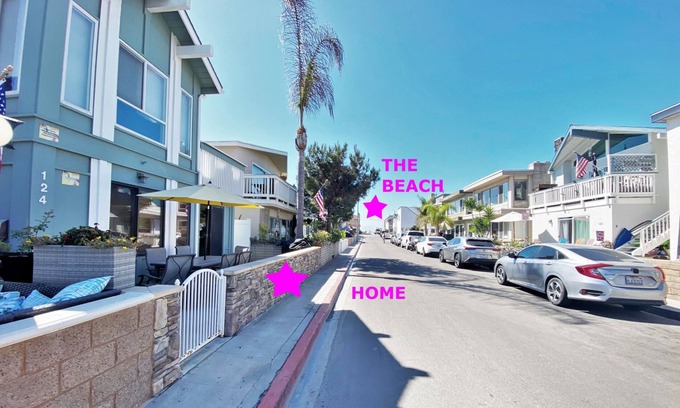 West Newport House | 1Min2BeachDisney25MinEVChargeParkingBikesBBQWasher