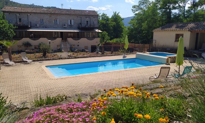 Les Assions House | 2/4 person gîte with swimming pool in southern Ardèche