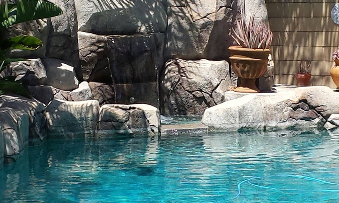 Southeast Anaheim House | 2.5 Miles to Disneyland Luxury 2,850 sq. ft. NEW HEATED SPA REG2015-00090