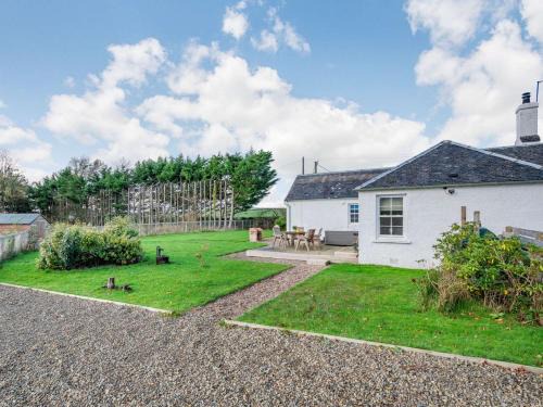 Ayr House | 2 Bed in Ayr 90039
