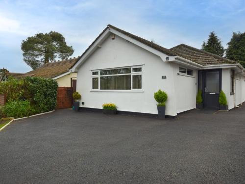 Ferndown House | 2 Bed in Bournemouth 78541