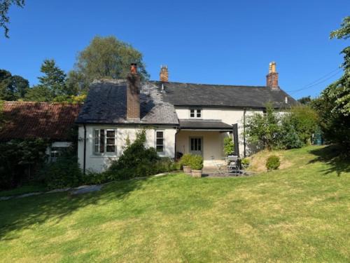 Dulverton House | 2 Bed in Dulverton 47152