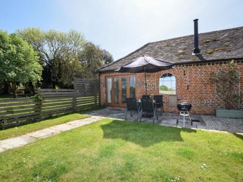 Pitchcombe House | 2 Bed in Evesham 89305
