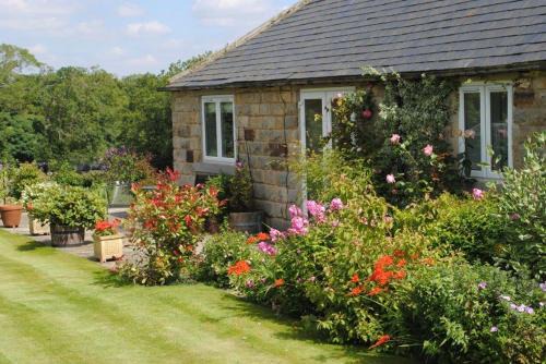North Rigton House | 2 Bed in Harrogate District HH087