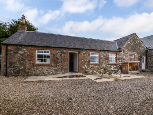 Pearsie House | 2 Bed in Kirriemuir 80719