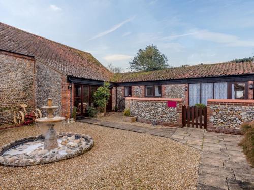 Deepdale House | 2 Bed in Tatterset 77764