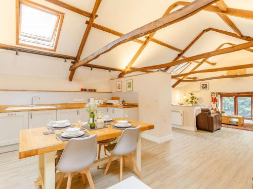 Chittlehampton House | 2 Bed in Umberleigh 88605