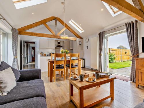 Winterton-on-Sea House | 2 Bed in Winterton on Sea 29236