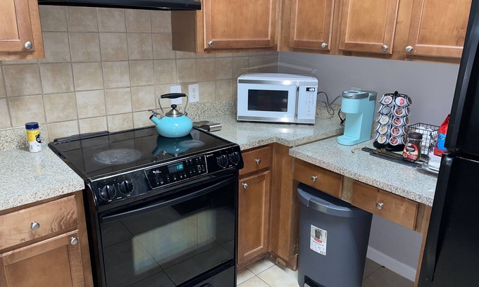 Houston Apartment | 2 bedRM-2 Full bath apt. By 288 and beltway 8 NO CLEANING FEE.