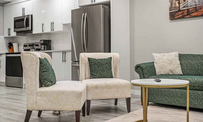 Calgary Apartment | 2 Bedrom 3 Beds Suite