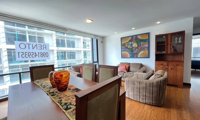 Financial District Apartment | 2-bedroom apartment in delightful Quito with WiFi, fitness room