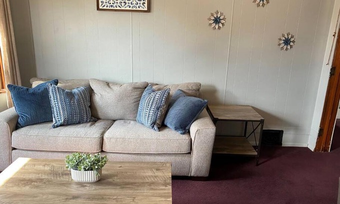 Quincy Apartment | 2-Bedroom Quincy Apt. with private parking & Wifi