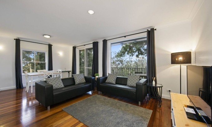 Pokolbin Villa | 2 Bedroom Villa at Cypress Lakes Resort