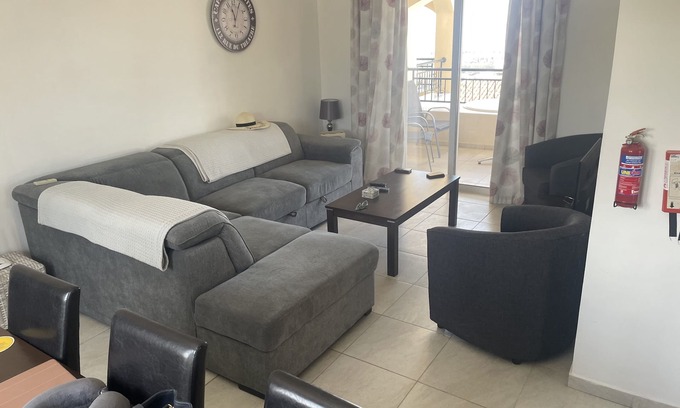 Tremithousa Apartment | 2 bedroomed 2 bathroom Apartment with roof terrace. Views Over Paphos To The Sea