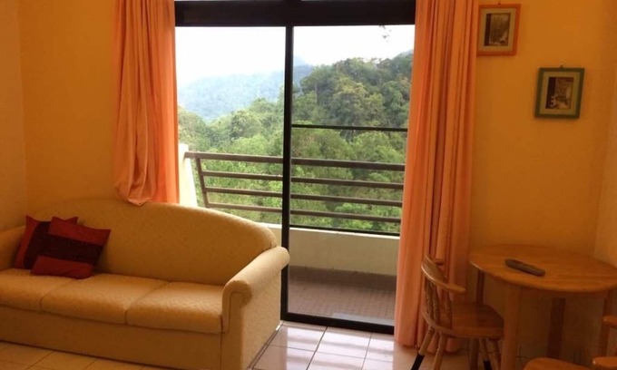 Genting Highlands House | 2 Bedrooms Apartment by Paul