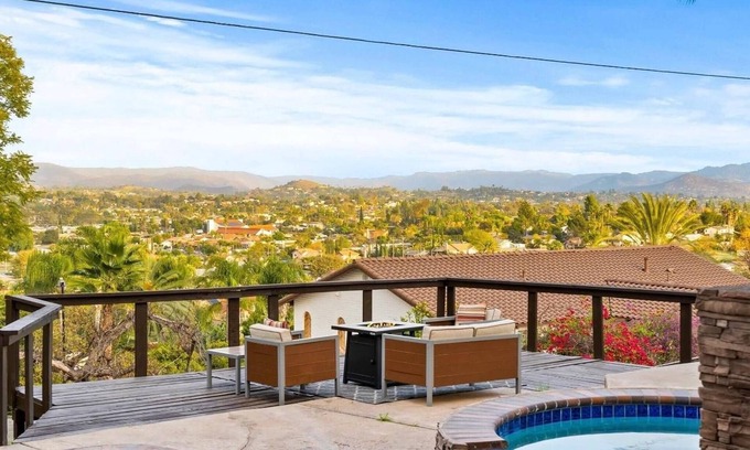 Central Escondido House | 2 BR Oasis w/View Near: Safari | Wineries | Lakes
