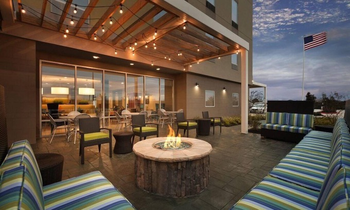 Pasadena Apartment | 2 Connecting Suites at a Hotel