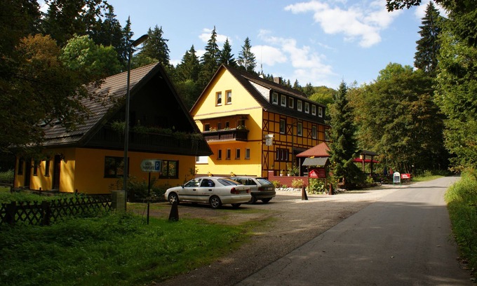 Bad Sachsa House | 2 group houses in an idyllic location, surrounded by nature.