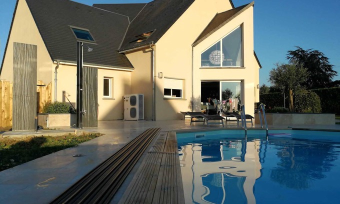 Parigne-lʼEveque House | 2 guest rooms ideal for the 24h near circuit