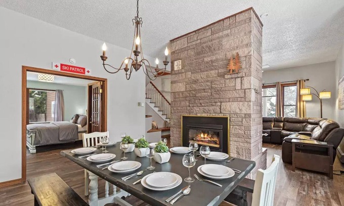 Kellogg House | 2 king beds, walk to restaurants, ideal for groups, gondola view, HUGE game room