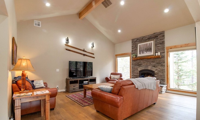 Sunriver House | #2 Lark Lane, Lark Retreat, Near Fort Rock Park, 12 SHARC passes, Sauna