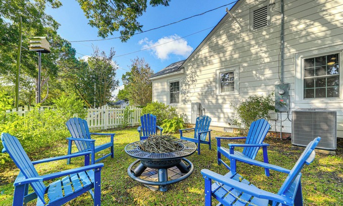 New Bern House | 2 Mi to Downtown: Pet-Friendly Home in New Bern!