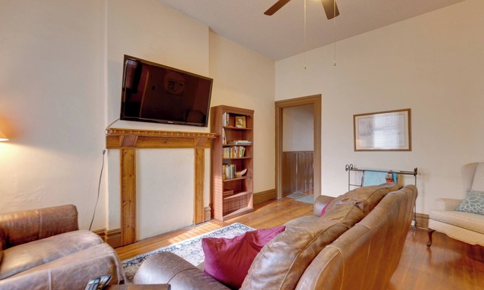 Benton Park Apartment | 2 Mi to Dtwn: Apartment in Saint Louis