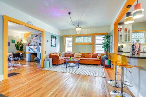 New Era Park House | 2 Mi to Golden 1 Center Historic Home with Deck!