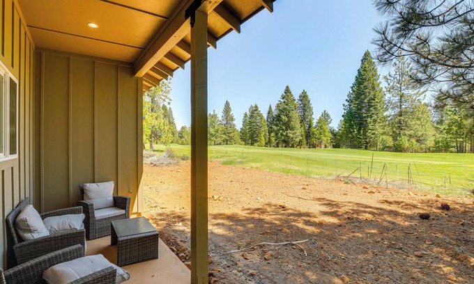 Bailey Creek House | 2 Mi to Lake Almanor: Home w/Golf Course Views!