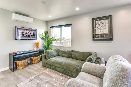 Linda Vista House | 2 Mi to Mission Valley Chic Home with Patio!