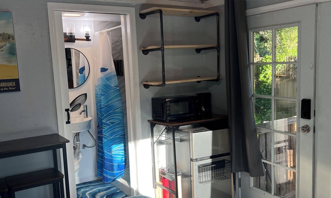 Soquel Cabin | 2 miles to Capitola Beach - studio w/private yard