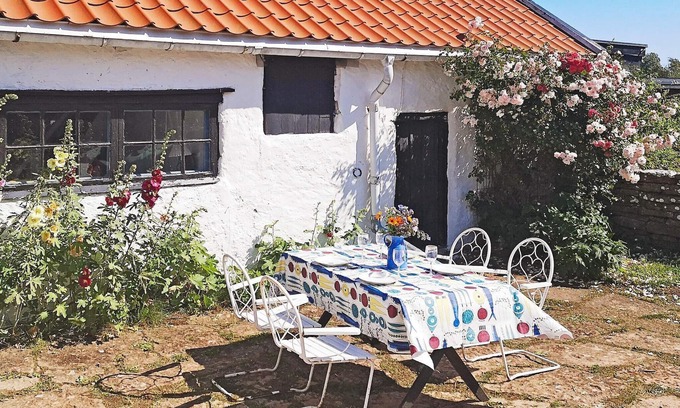 Alby House | 2 person holiday home in MÖRBYLÅNGA-By Traum