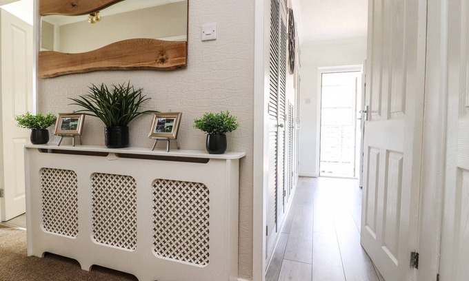 Garstang Cottage | 2 Pine Grove