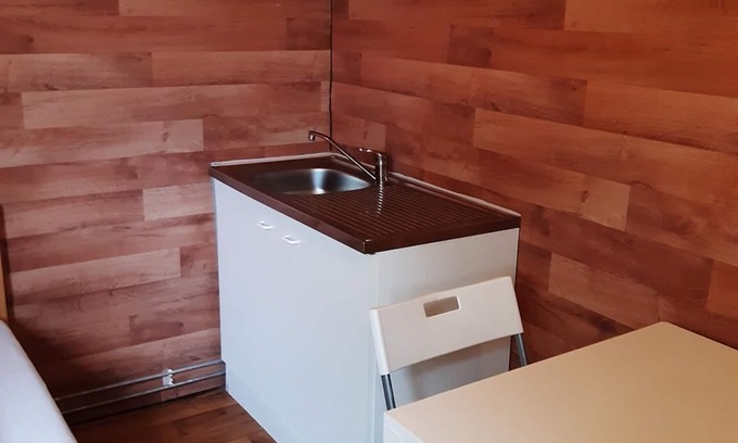 Industriebezirk Hostel | 2-Rent Group Hostel Rooms&Apartments TUB19A