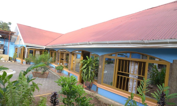 Kanungu Hotel | 2 Stars Hotel