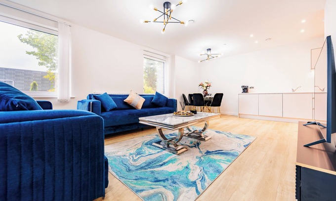 Royal Docks Apartment | -20% LUX Riverside Duplex Masionette By LCY/ExCeL I 25min to Tower of London