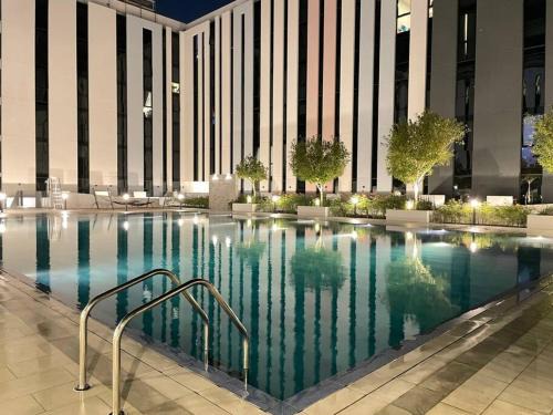 Sharjah Apartment | 20 Mins drive to Dubai International Airport