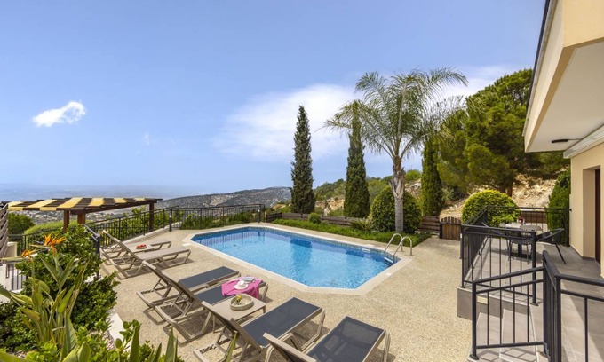 Meladeia Villa | 200 m² Villa ∙ 4 bedrooms ∙ 8 guests