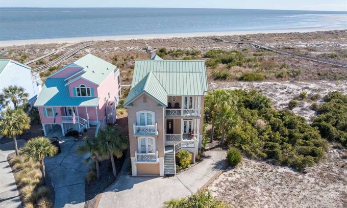 Oceanmarsh Subdivision House | 215 m² House ∙ 5 bedrooms ∙ 10 guests